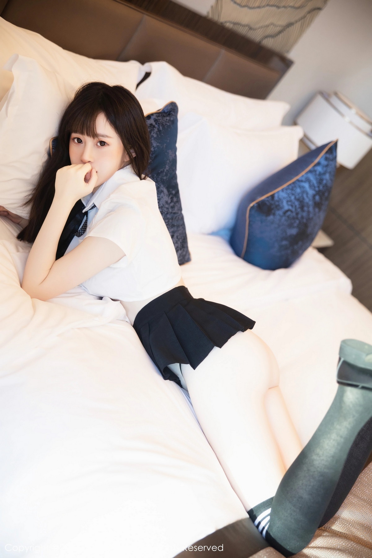 [秀人网] 2023.10.19 No.7534 林悠悠 清纯美腿  第58张