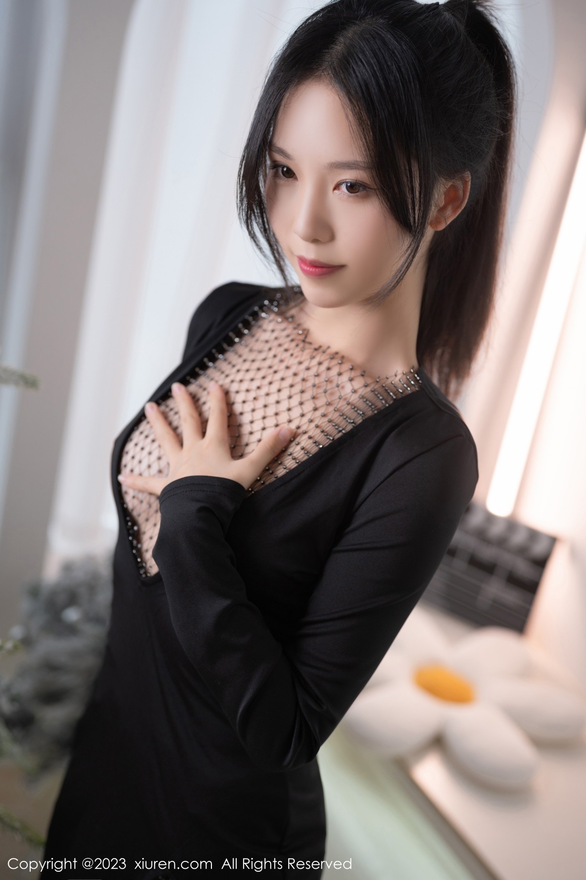 [秀人网] 2023.05.24 No.6796 利世 黑丝美腿  第15张