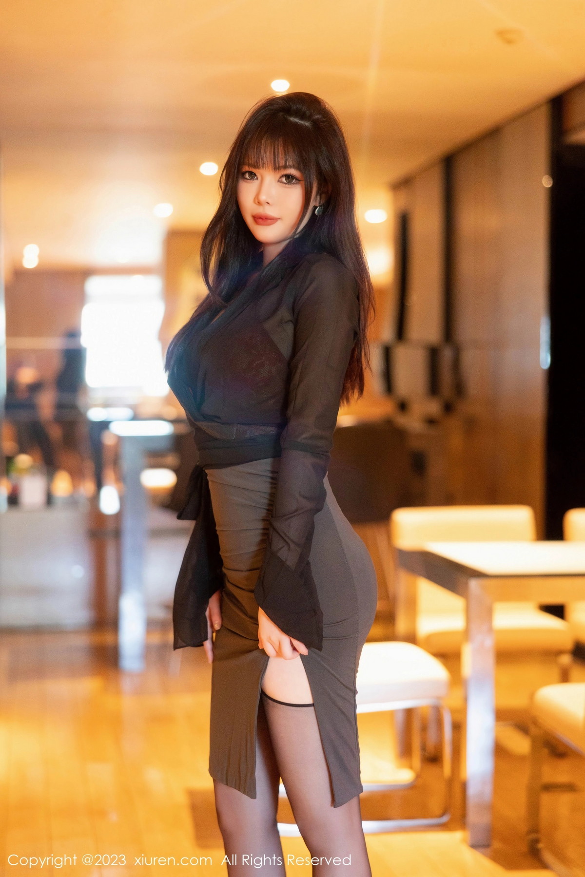 [秀人网] 2023.10.18 No.7523 Arude薇薇 黑丝美臀  第6张