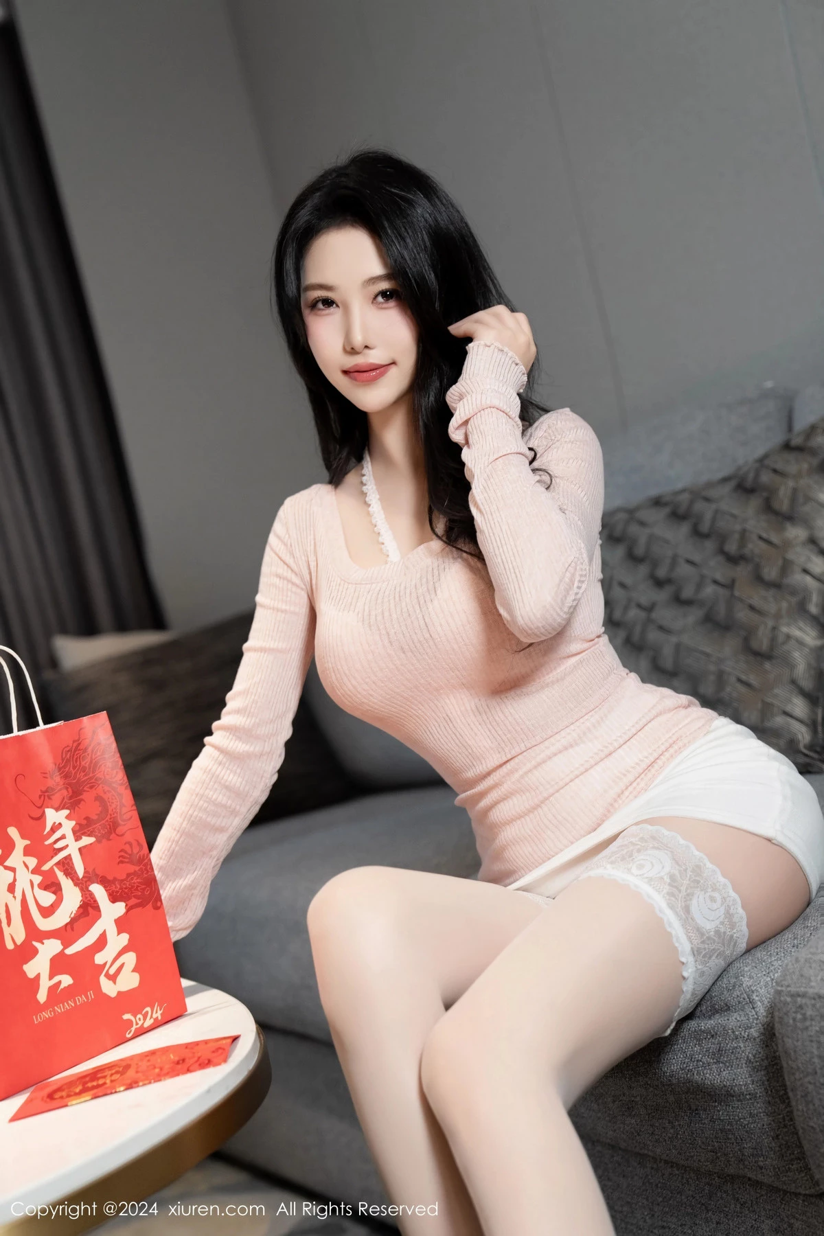[秀人网] 2024.02.07 No.8086 利世 丝袜性感  第32张