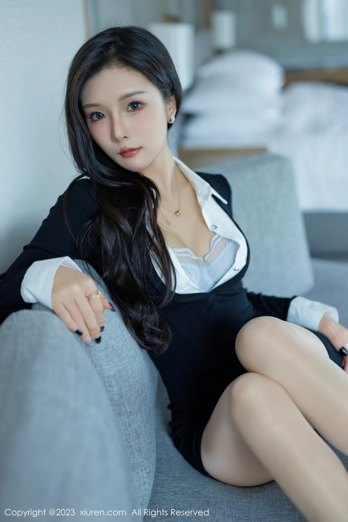 [秀人网] 2023.10.08 No.7471 七七kiko 制服美腿  第12张