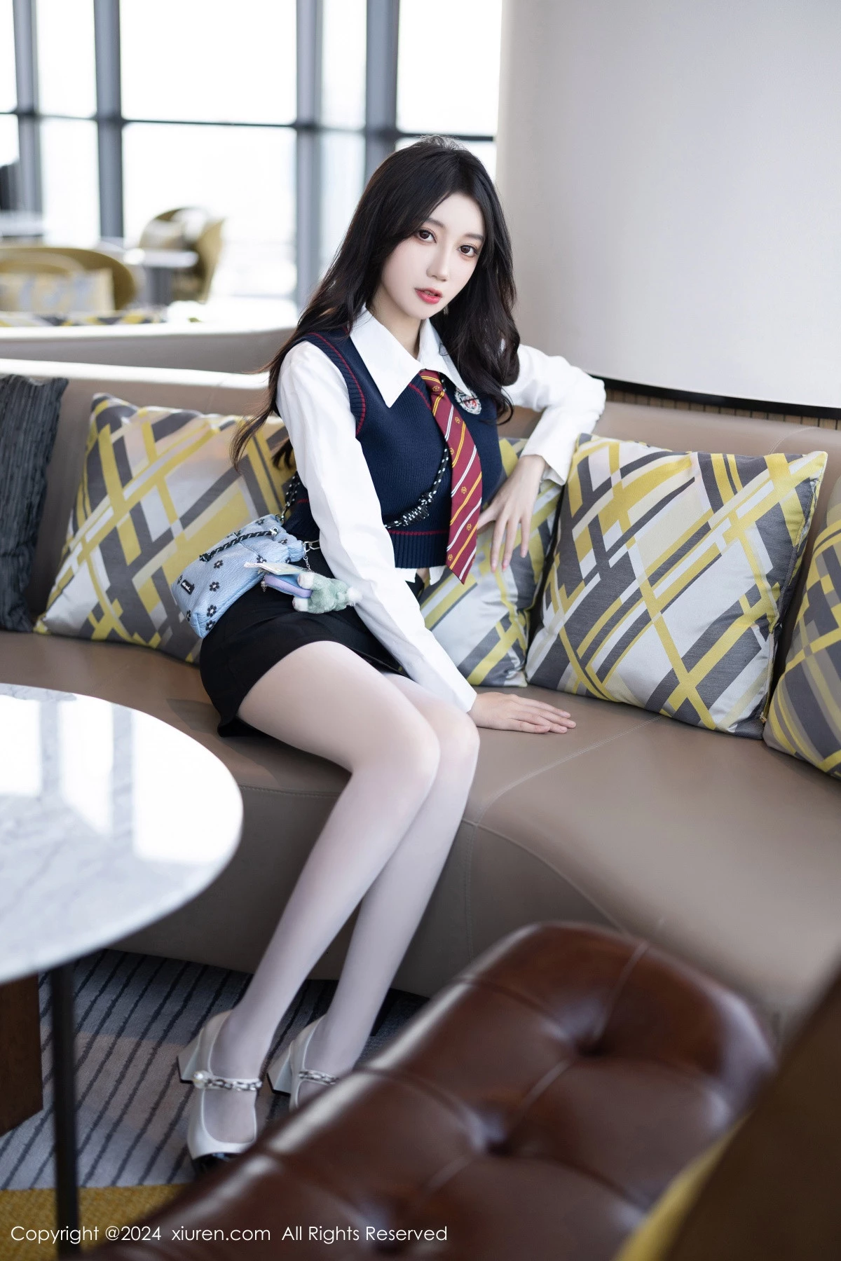 [秀人网] 2024.03.18 No.8247 玥儿玥 丝袜美腿  第12张