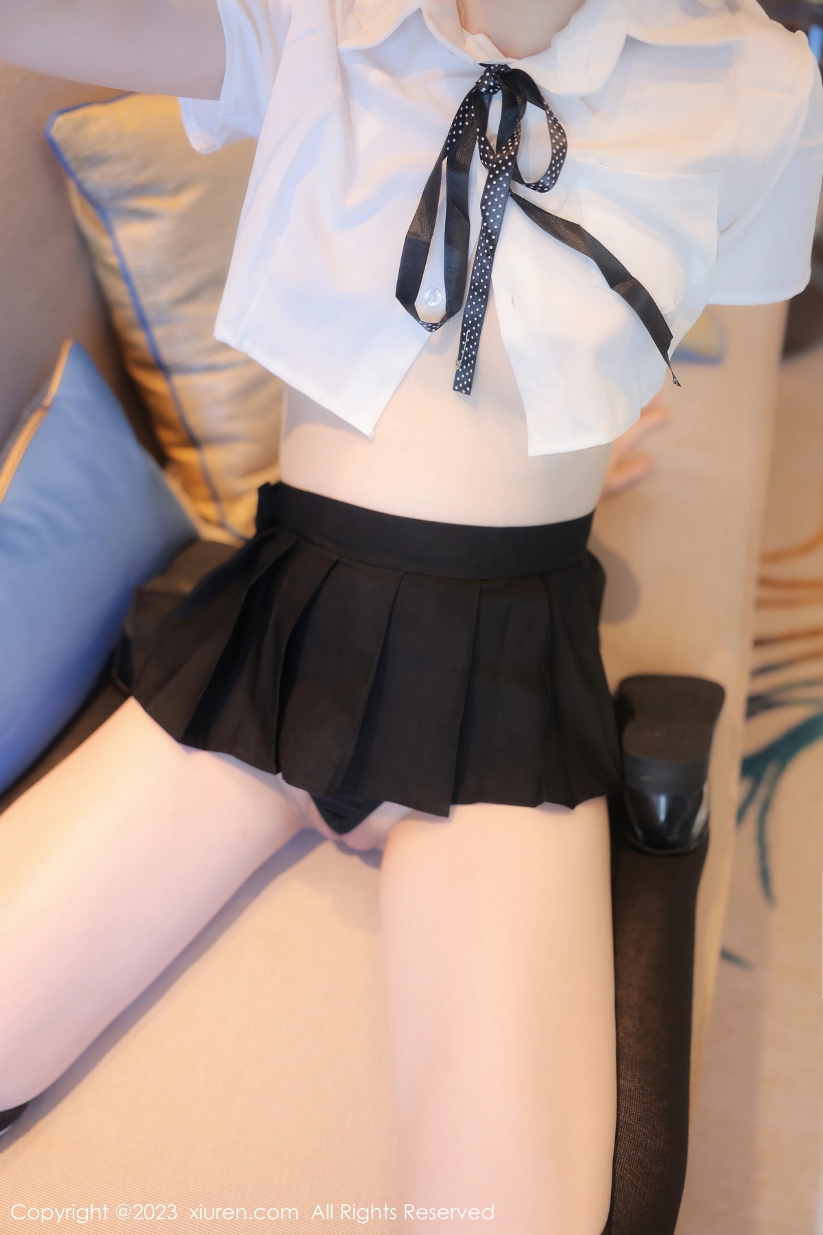 [秀人网] 2023.10.19 No.7534 林悠悠 清纯美腿  第42张