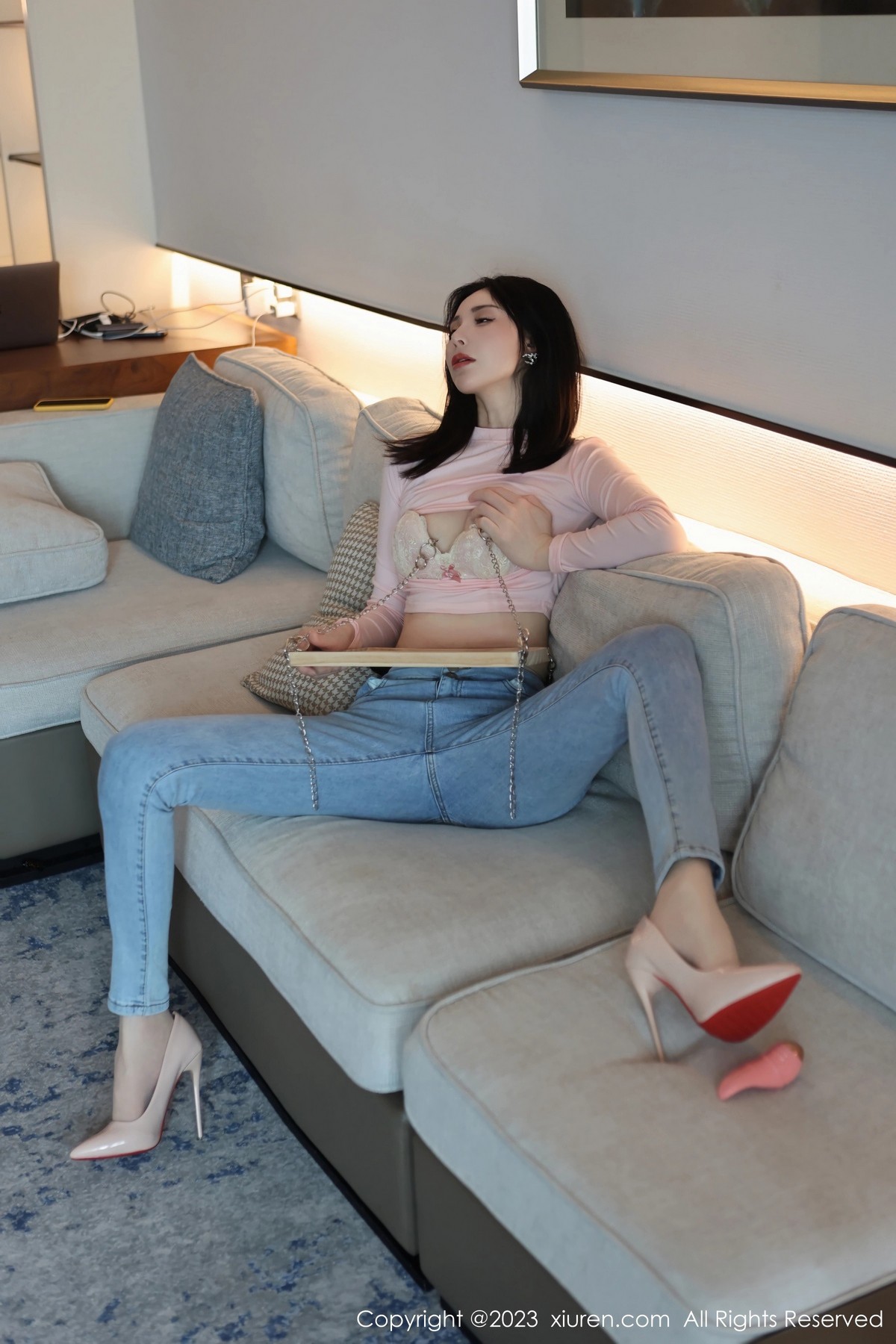 [秀人网] 2023.06.29 No.6992 王曼柔 牛仔裤美腿  第32张