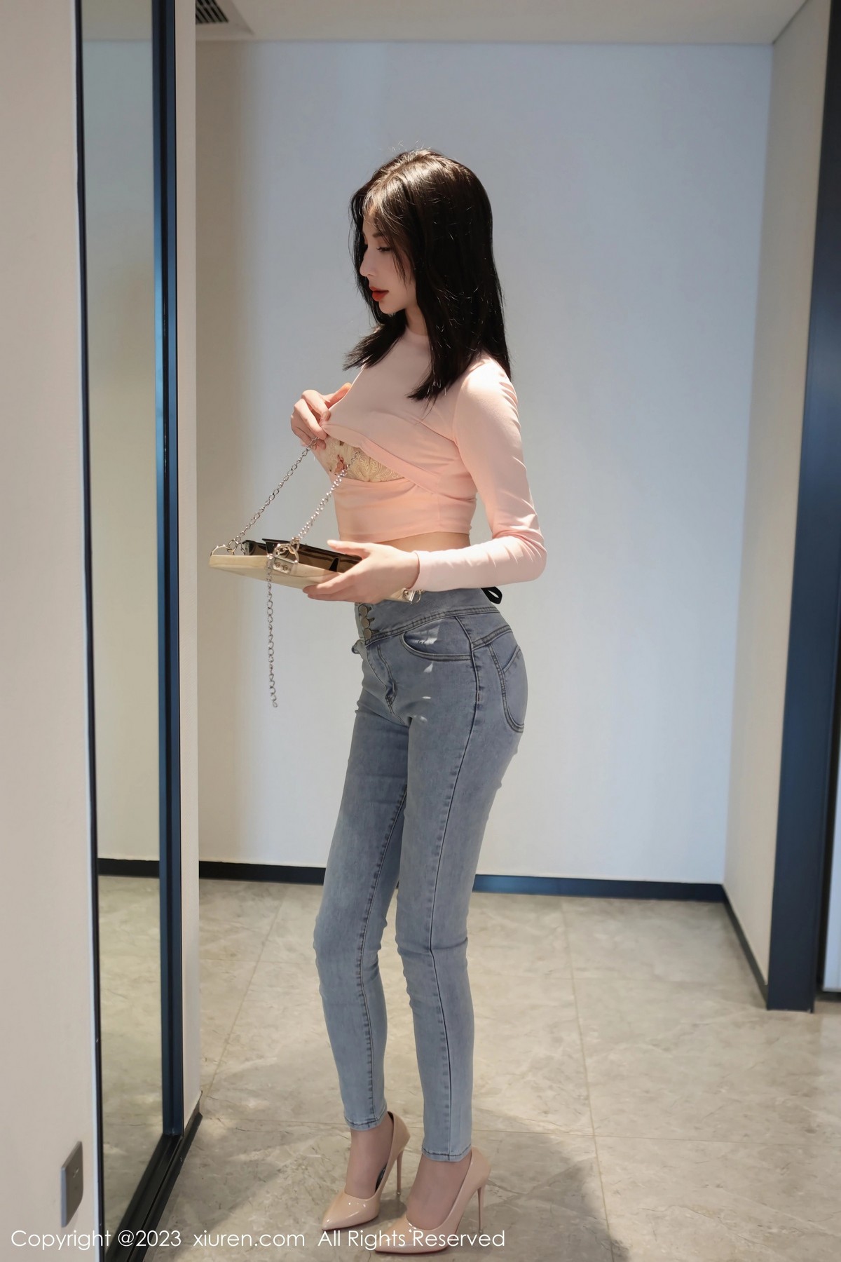 [秀人网] 2023.06.29 No.6992 王曼柔 牛仔裤美腿  第10张