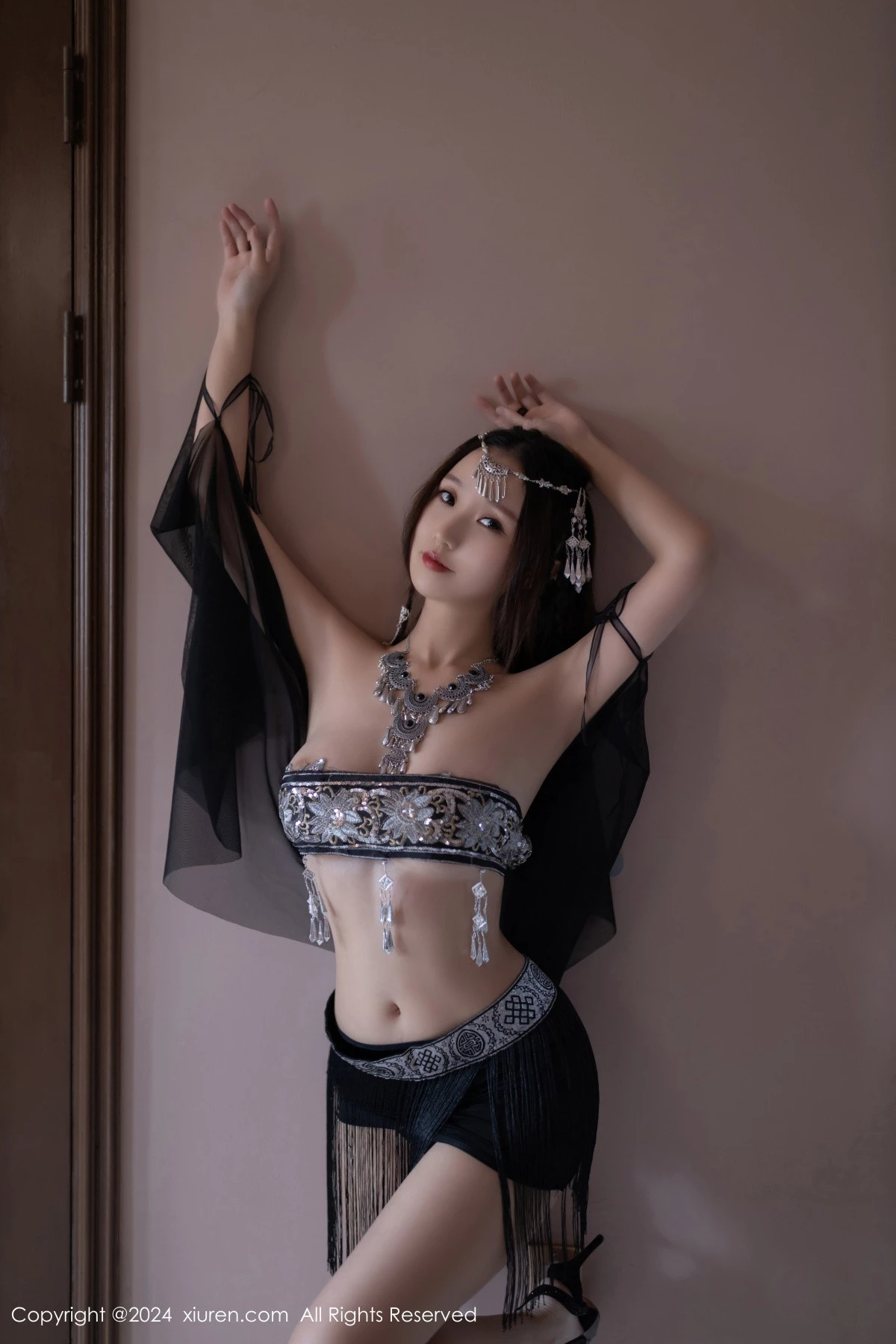 [秀人网] 2024.09.18 No.9172 杏子Yada 美臀性感  第17张