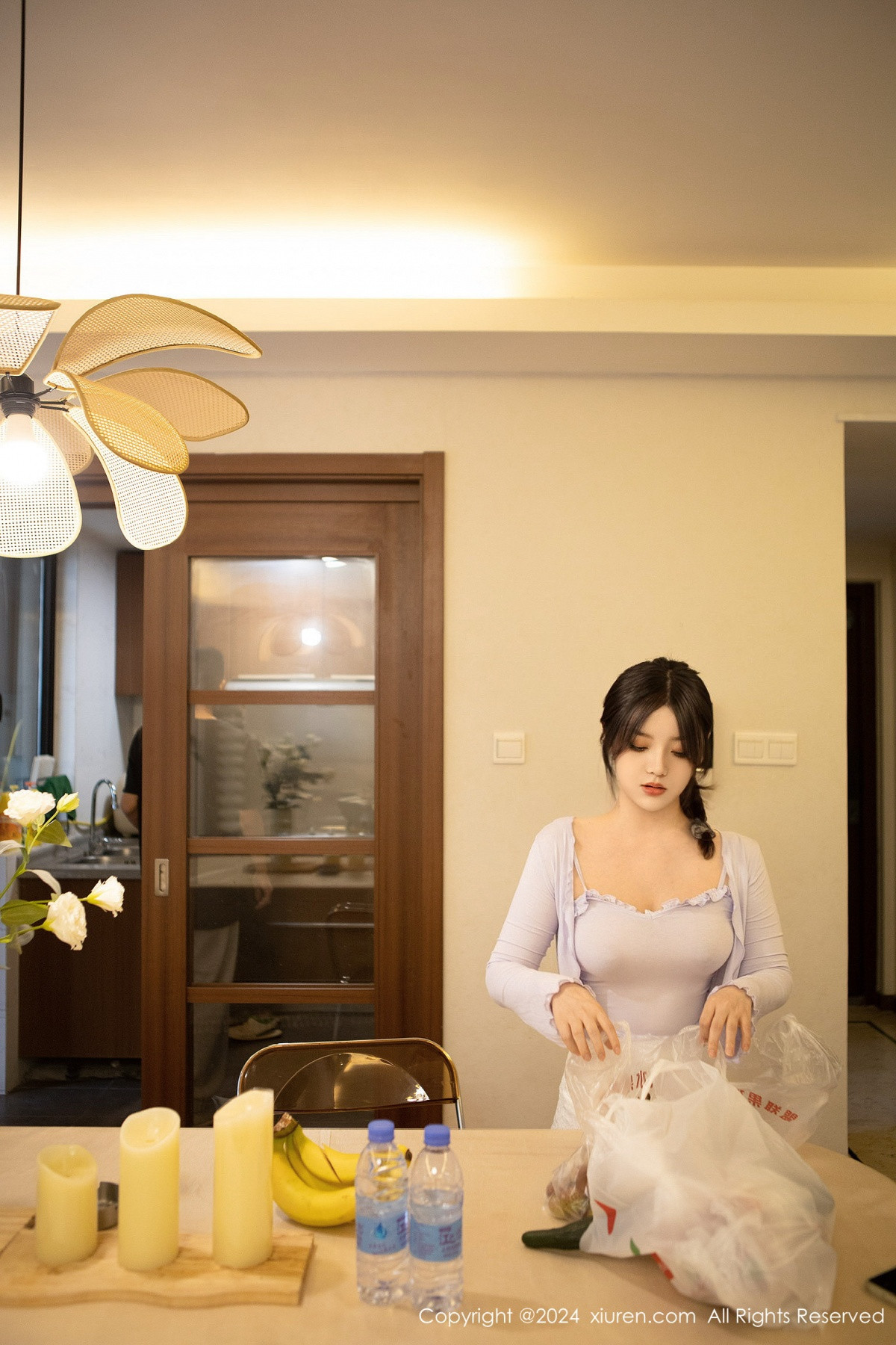 [秀人网] 2024.06.07 No.8677 豆瓣酱 丝袜美腿  第20张