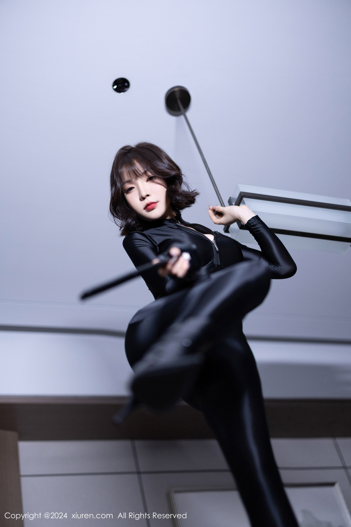 [秀人网] 2024.08.08 No.8987 徐莉芝Booty 黑丝美腿  第32张