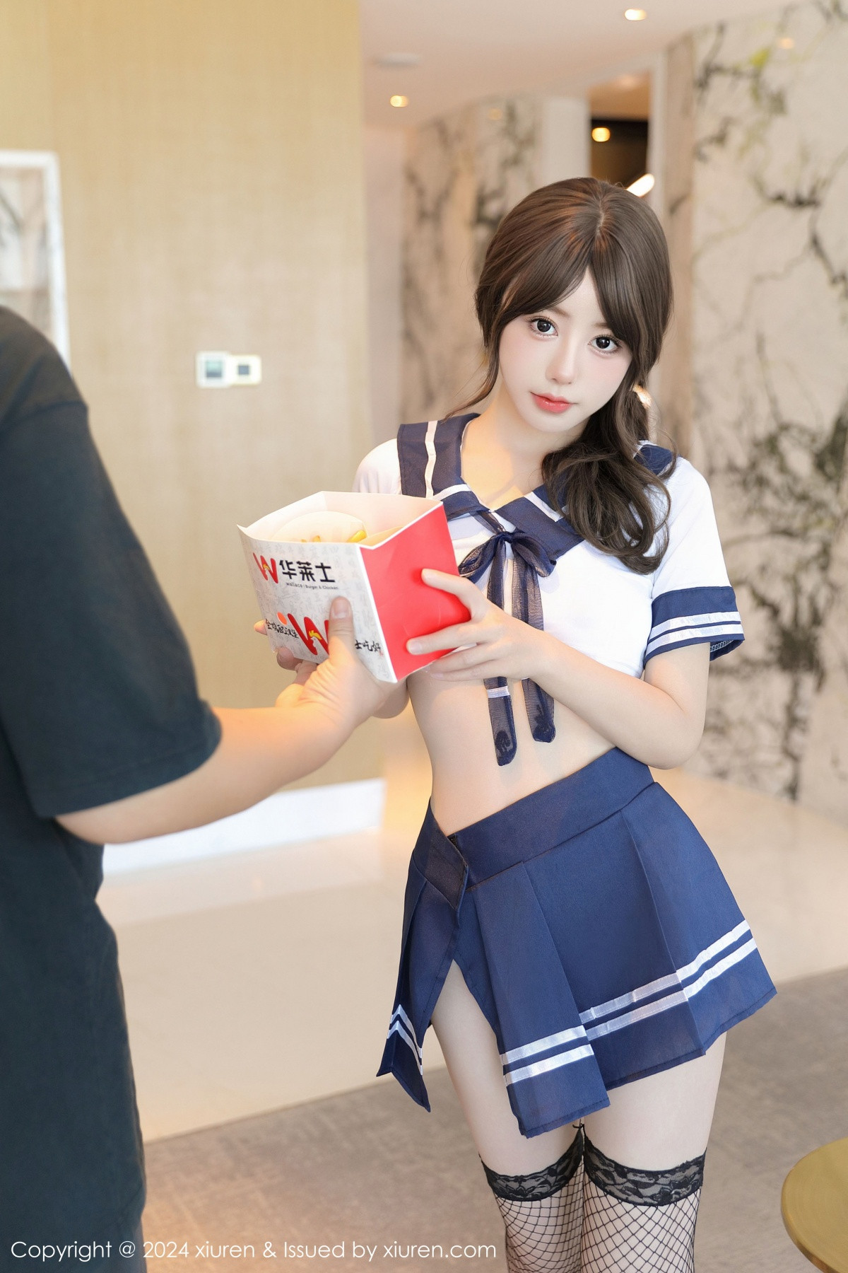 [秀人网] 2024.09.30 No.9238 桃妖夭 丝袜美腿  第26张