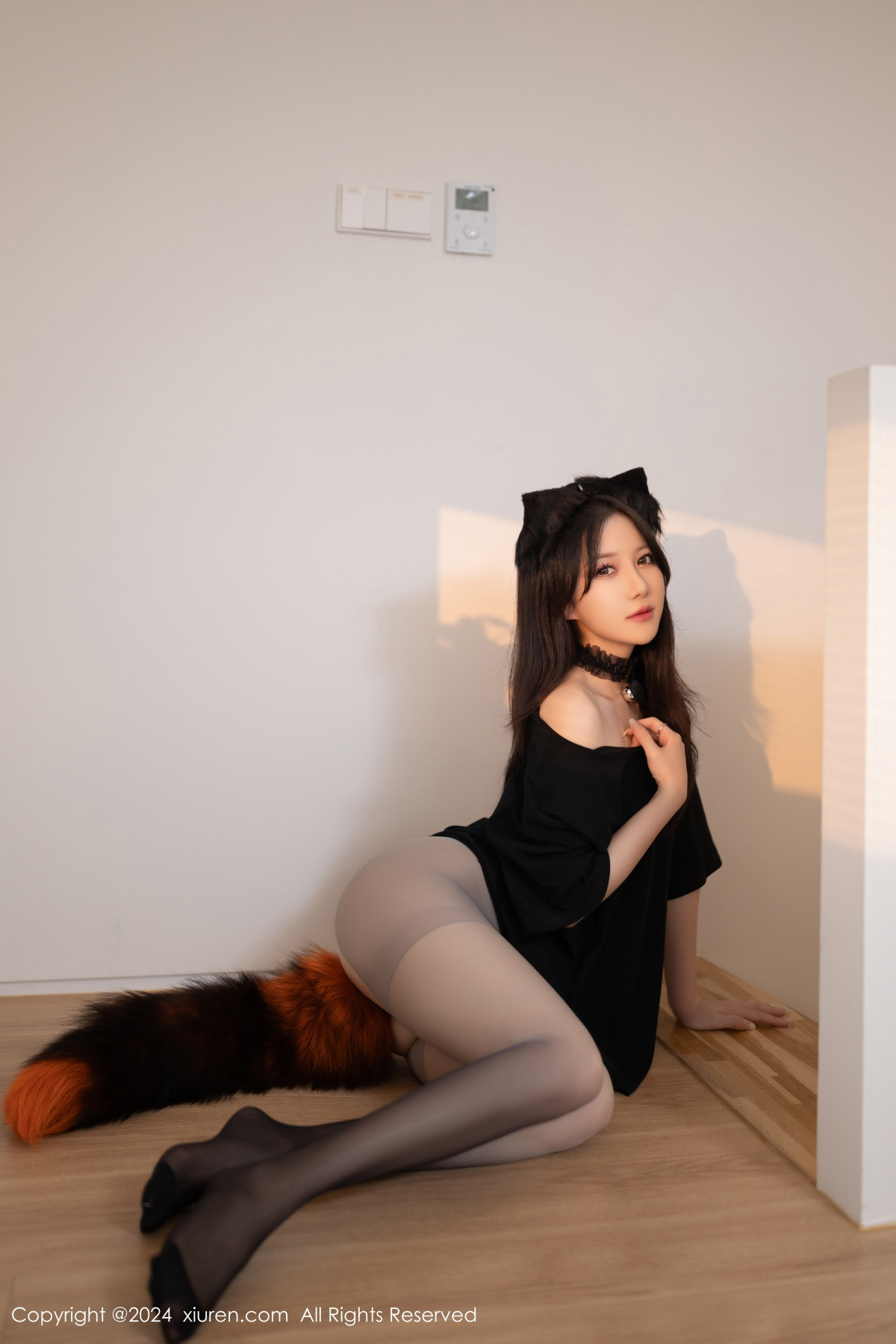 [秀人网] 2024.10.18 No.9314 鱼子酱Fish 美腿黑丝  第5张