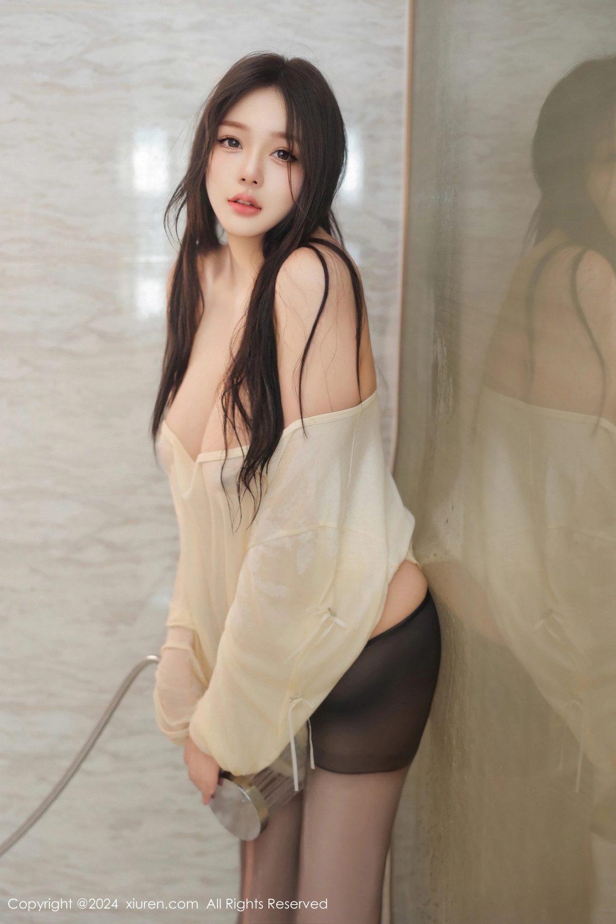[秀人网] 2024.08.30 No.9089 柚柚小奶瓶 黑丝美腿  第60张