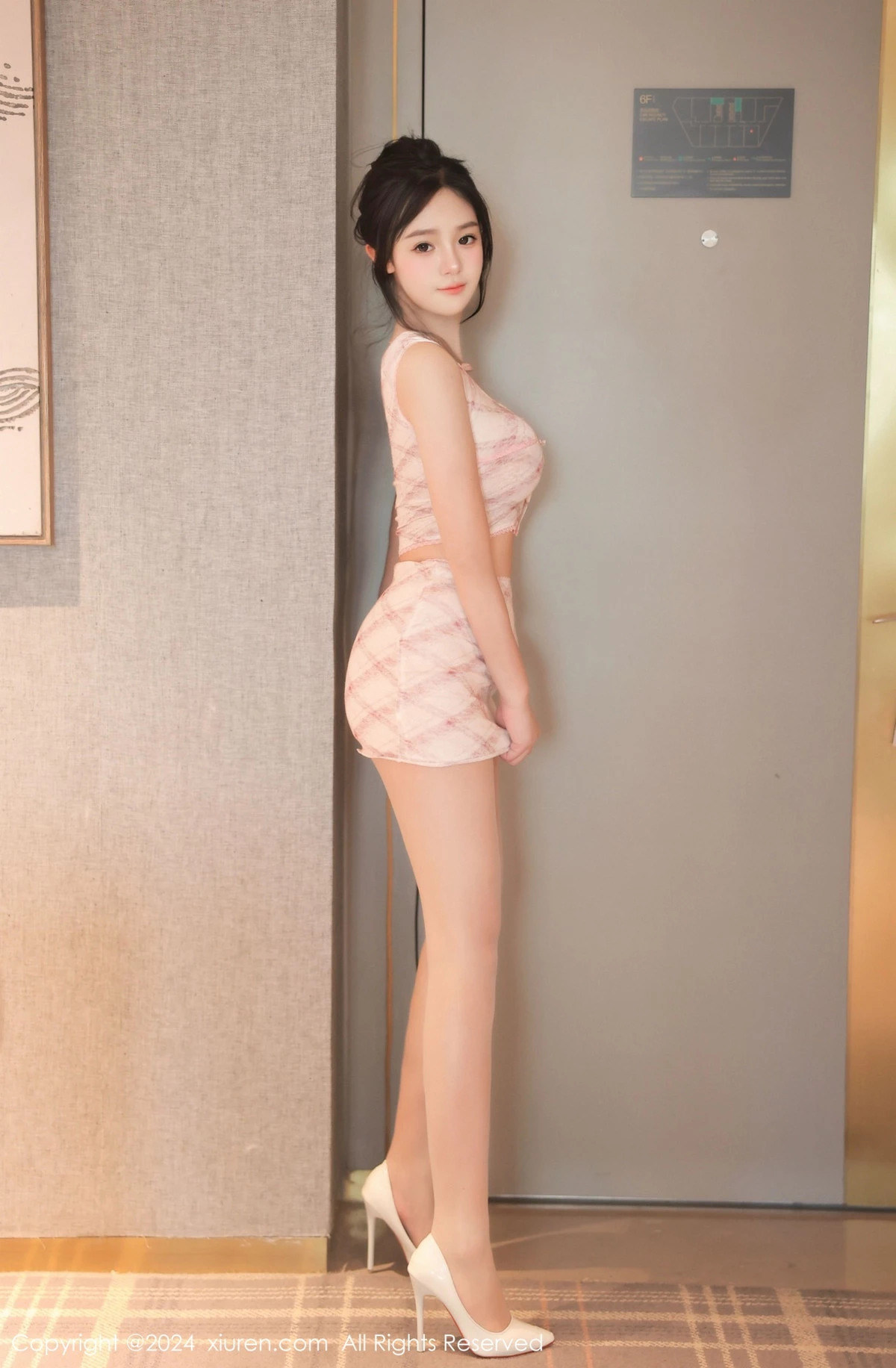 [秀人网] 2024.04.18 No.8419 金小依 丝袜美腿  第3张