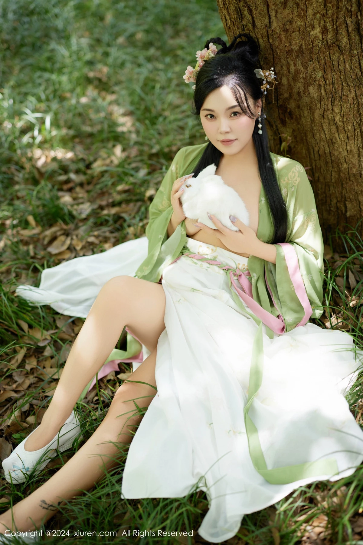 [秀人网] 2024.09.14 No.9162 麦田 性感美臀  第23张