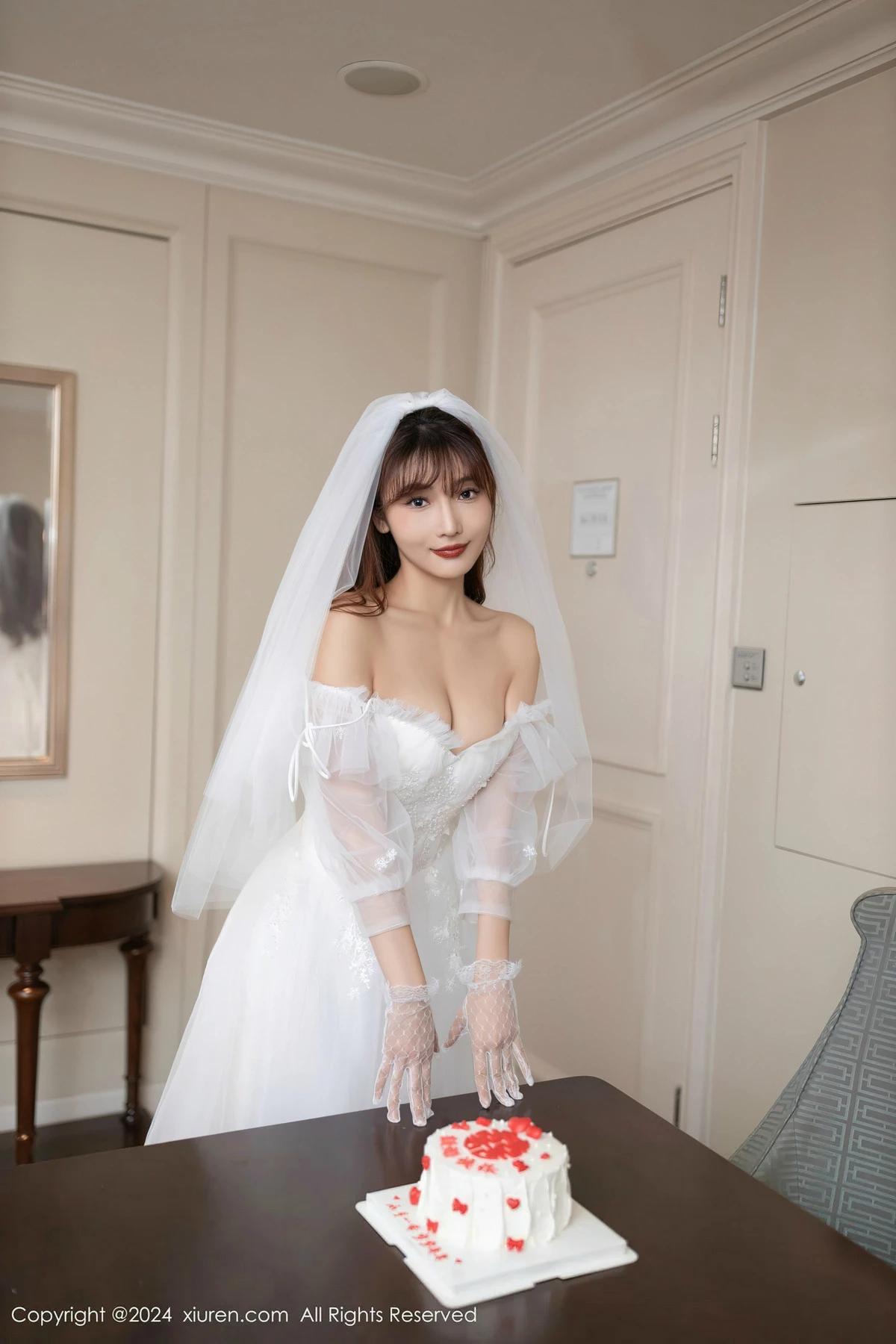[秀人网] 2024.04.18 No.8418 陆萱萱 丝袜美腿  第6张