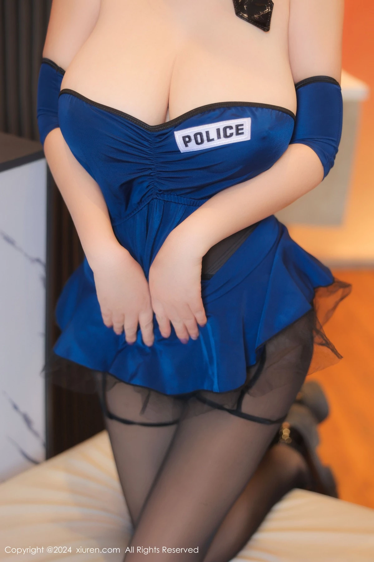 [秀人网] 2024.03.28 No.8304 陈柒柒 黑丝美腿  第39张