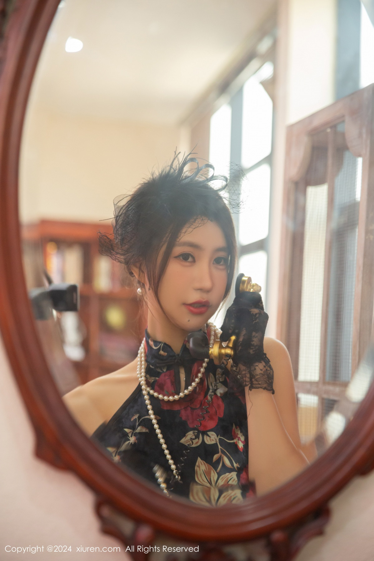 [秀人网] 2024.09.05 No.9116 绮里嘉ula 黑丝美腿  第15张