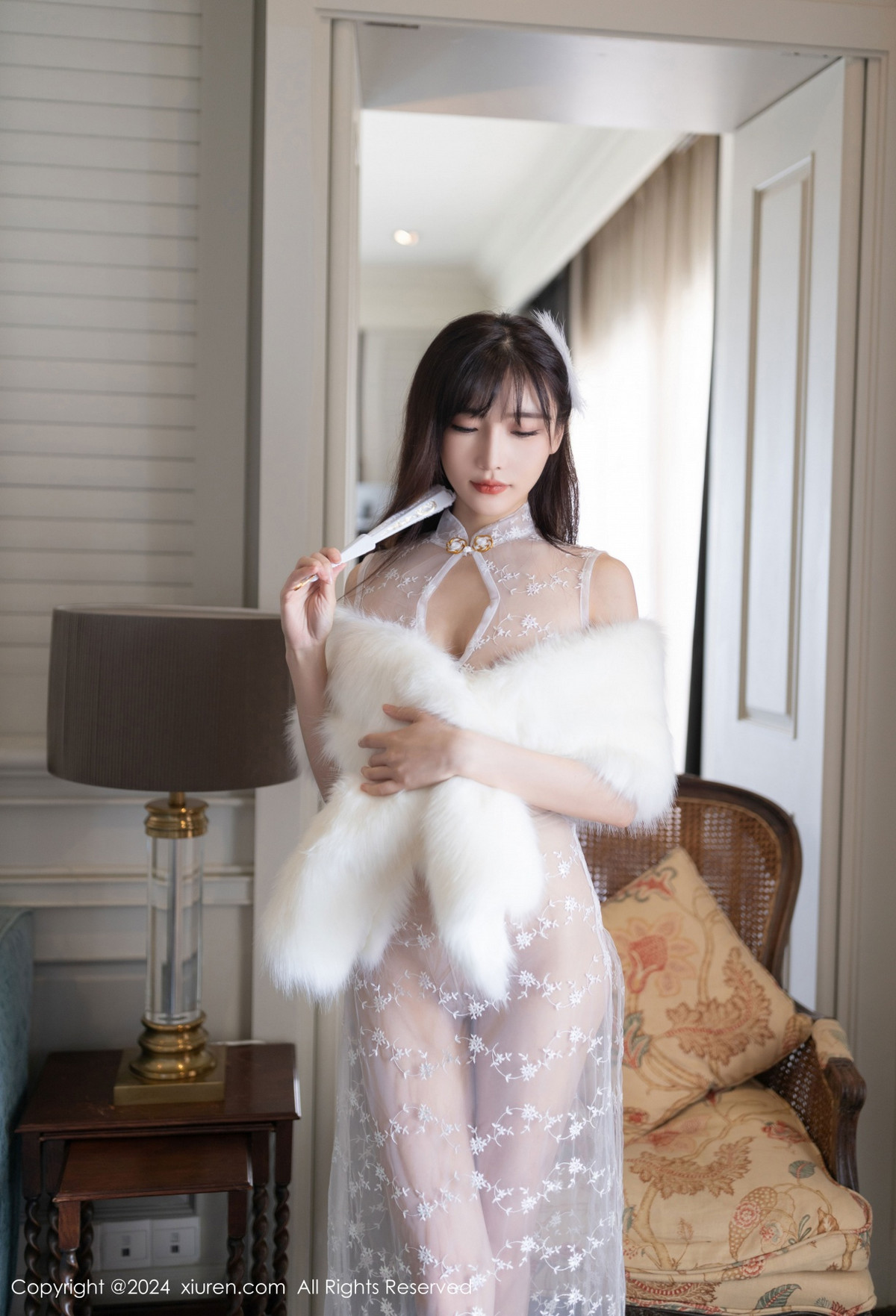 [秀人网] 2024.07.18 No.8880 陆萱萱 性感美腿  第2张