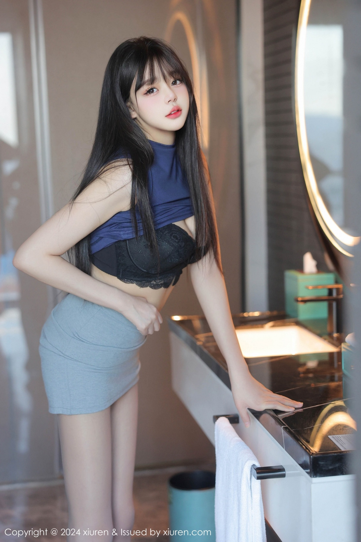[秀人网] 2024.09.30 No.9233 柚柚小奶瓶 美腿短裙  第16张