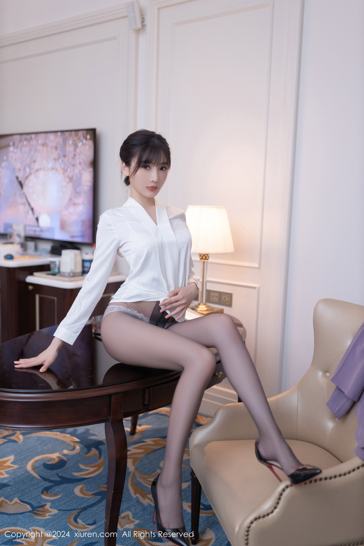 [秀人网] 2024.06.13 No.8700 陆萱萱 黑丝美腿  第23张