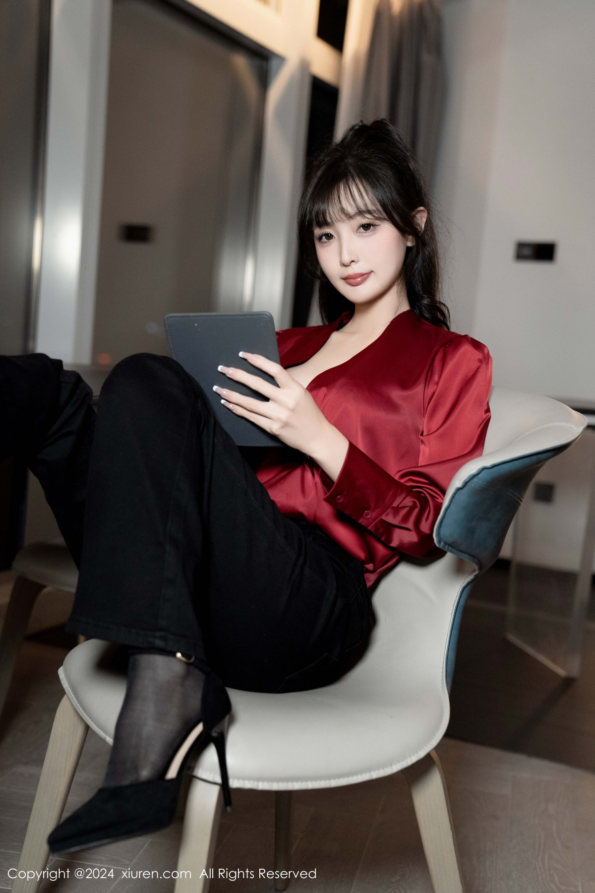 [秀人网] 2024.10.16 No.9299 林星阑 黑丝美腿  第23张