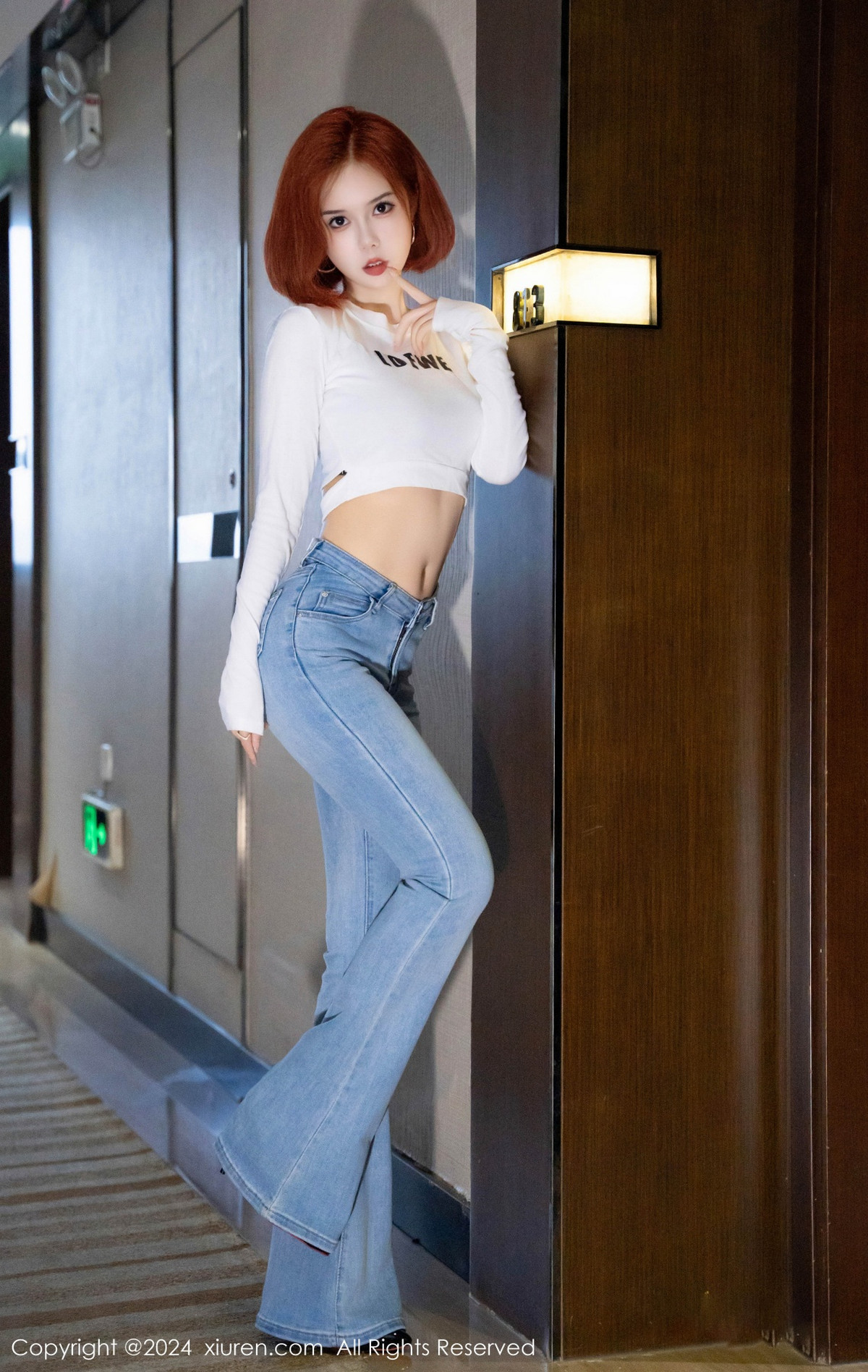 [秀人网] 2024.08.22 No.9050 白芷yy 牛仔裤美腿