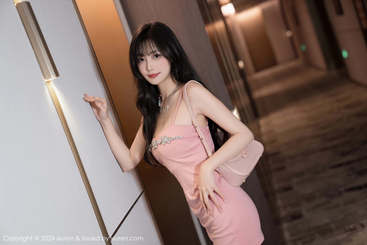 [秀人网] 2024.11.01 No.9380 林星阑 丝袜美腿  第19张