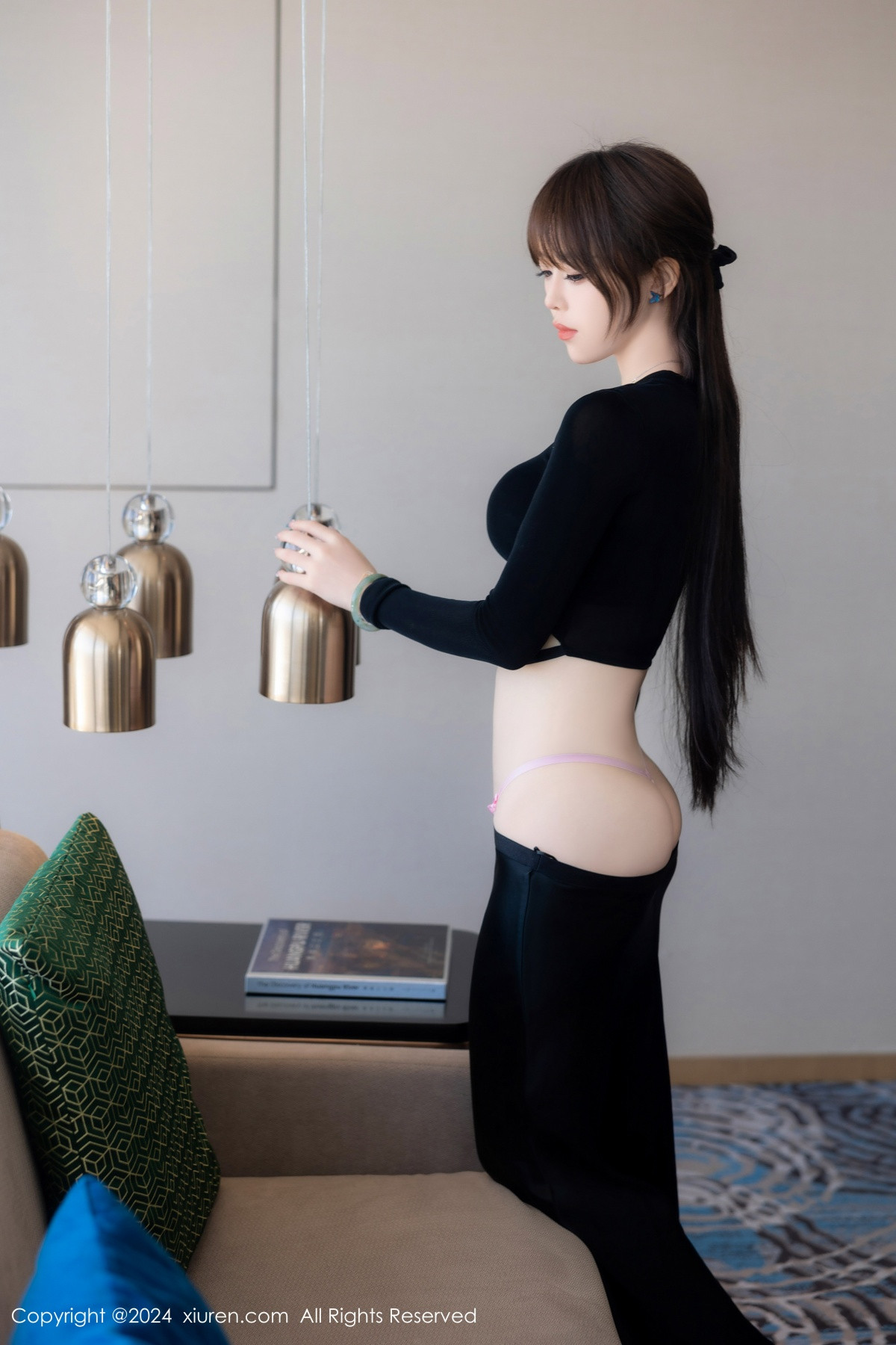 [秀人网] 2024.06.06 No.8661 奶瓶. 美腿性感  第16张