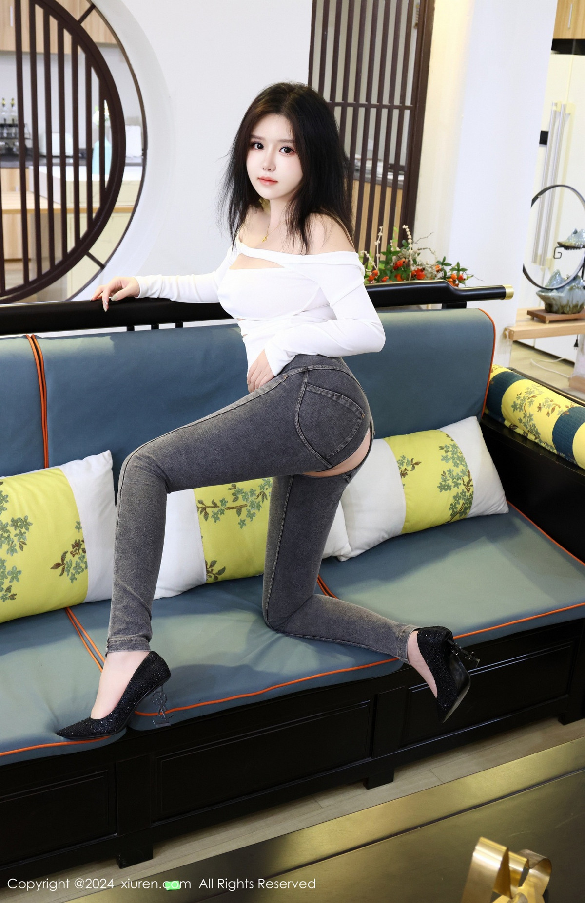 [秀人网] 2024.07.12 No.8853 小薯条nienie 性感美乳  第34张
