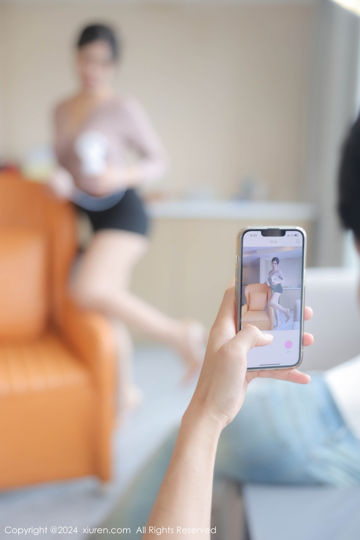 [秀人网] 2024.07.03 No.8798 金小依 短裙美腿  第23张