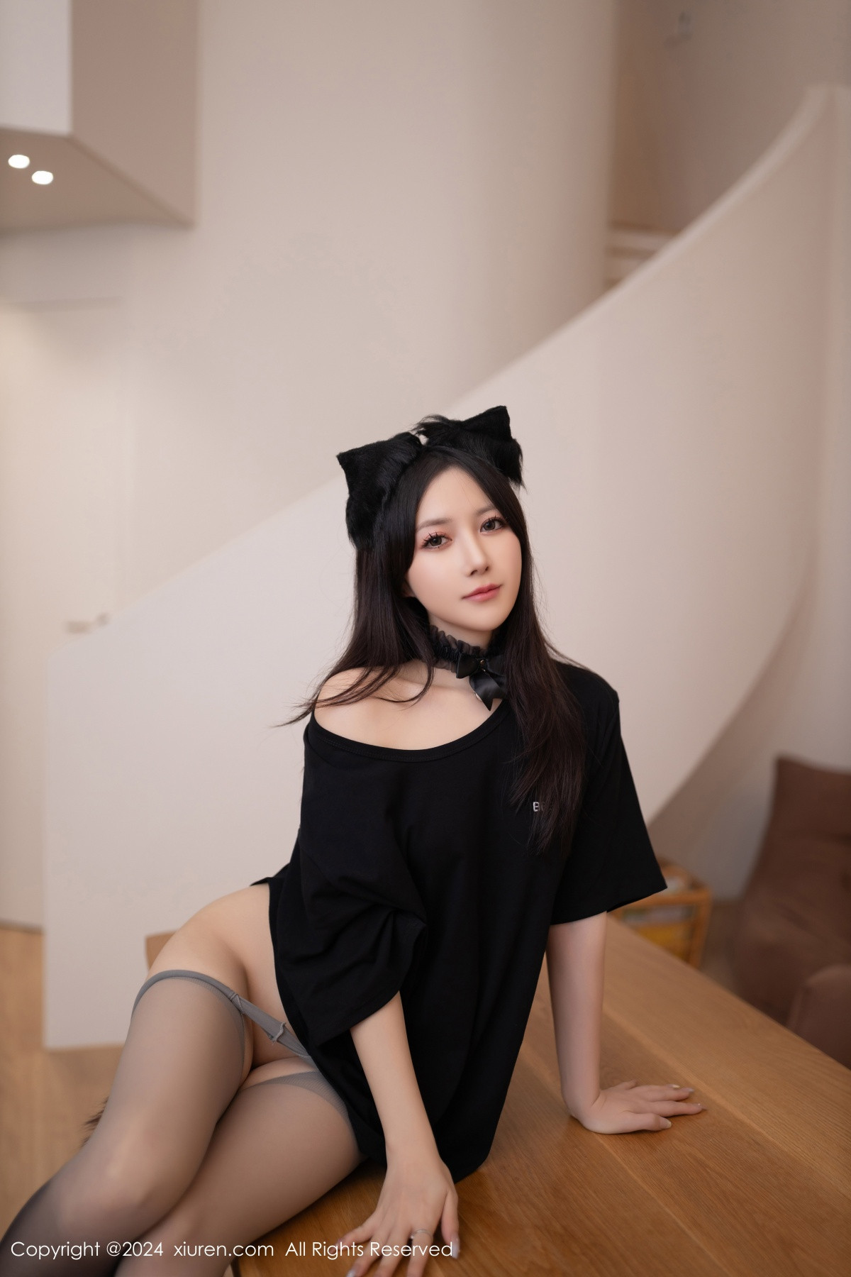 [秀人网] 2024.10.18 No.9314 鱼子酱Fish 美腿黑丝  第36张