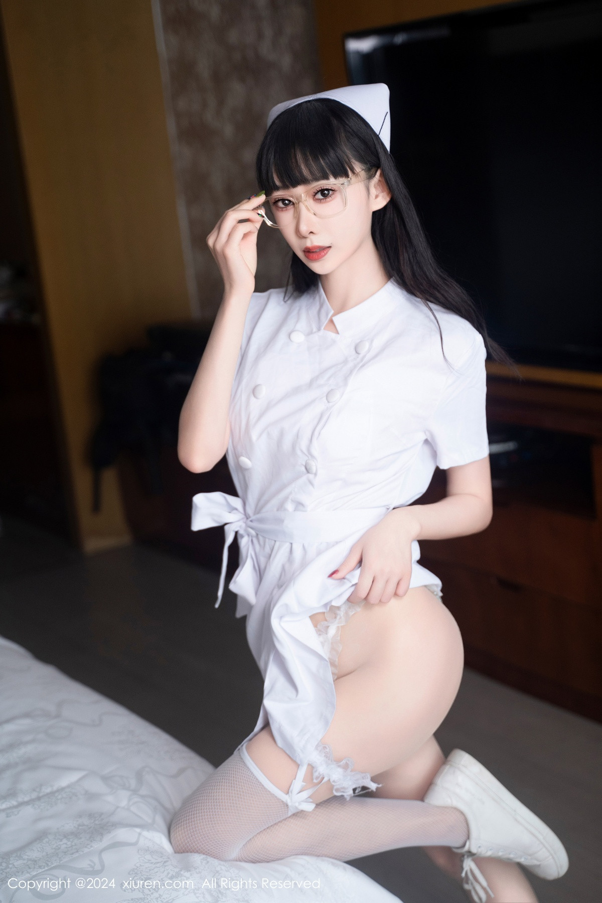 [秀人网] 2024.08.28 No.9077 宝宝甜 美腿丝袜  第12张