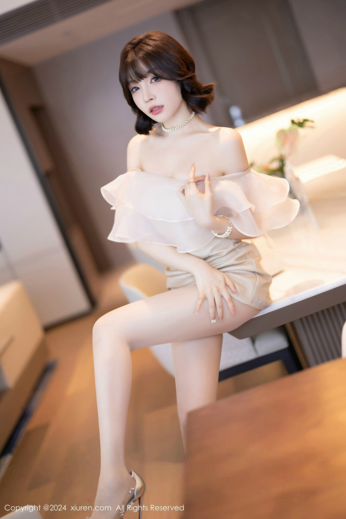 [秀人网] 2024.07.25 No.8917 徐莉芝Booty 丝袜美腿  第24张