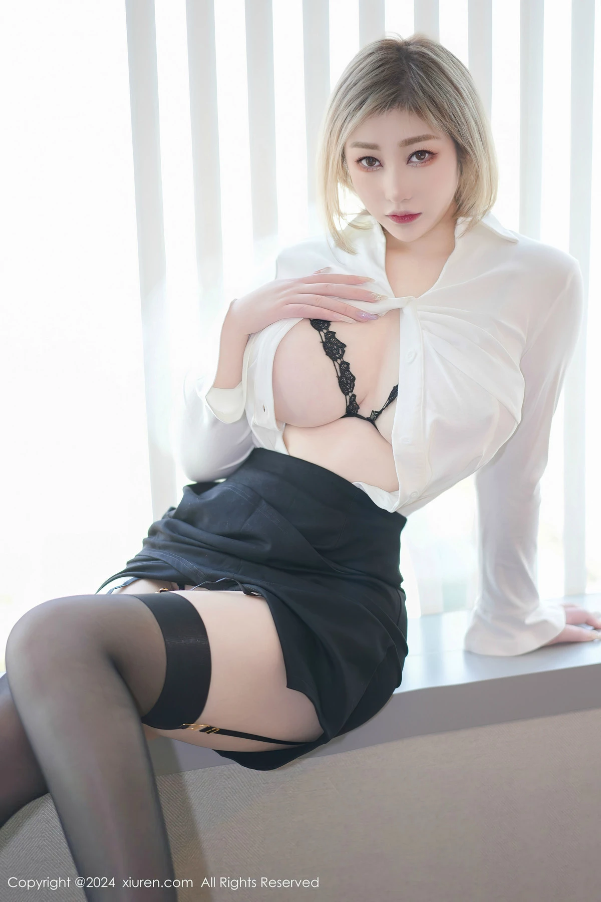 [秀人网] 2024.04.12 No.8381 妲己_Toxic 黑丝美臀  第7张
