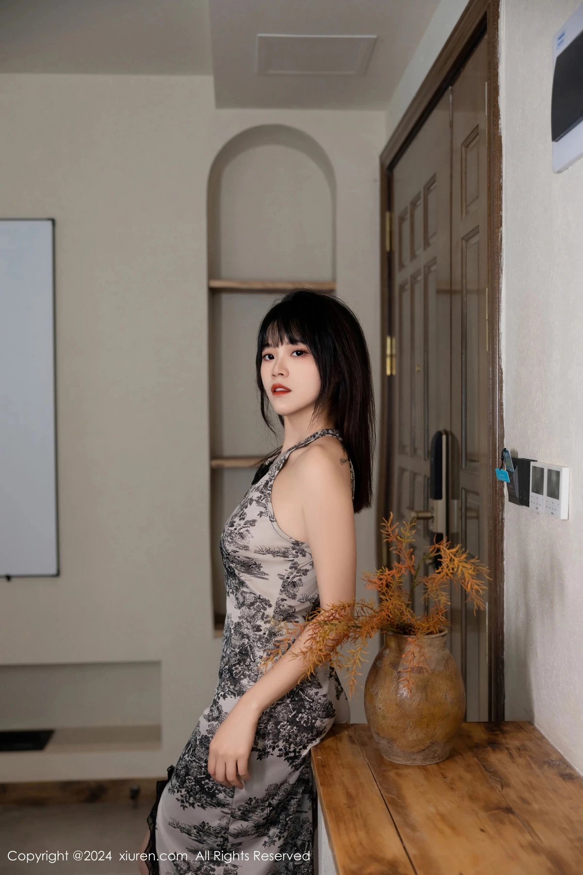 [秀人网] 2024.04.23 No.8434 唐安诺 性感美腿  第6张