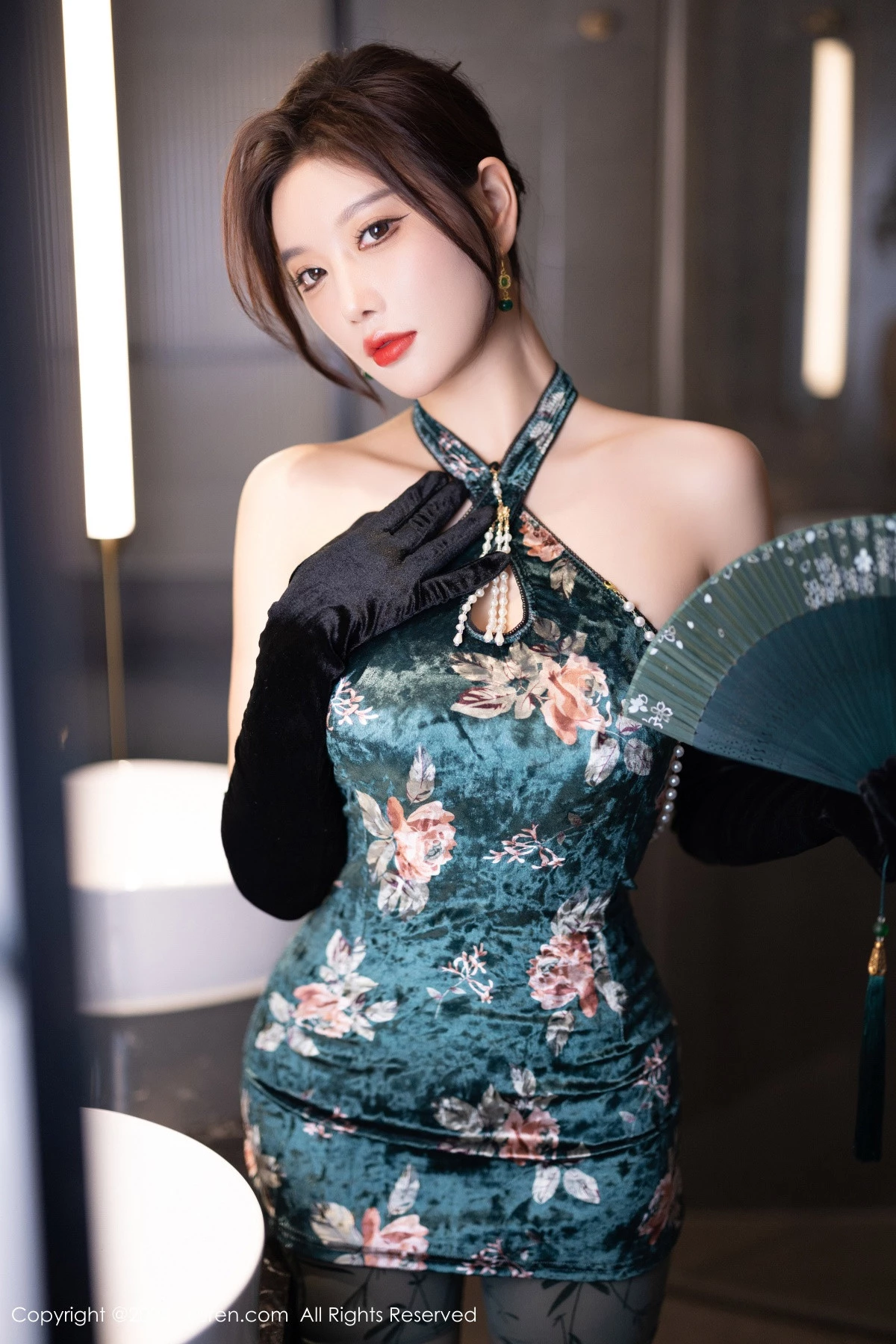[秀人网] 2024.09.14 No.9165 杨晨晨Yome 黑丝美腿  第6张