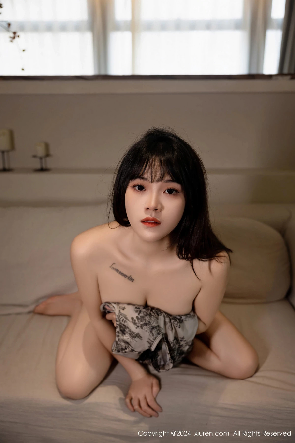 [秀人网] 2024.04.23 No.8434 唐安诺 性感美腿  第44张