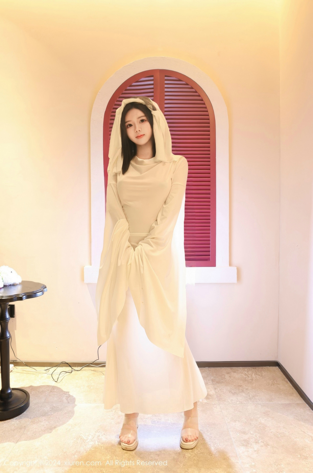 [秀人网] 2024.10.31 No.9376 小薯条nienie 丝袜美腿  第38张