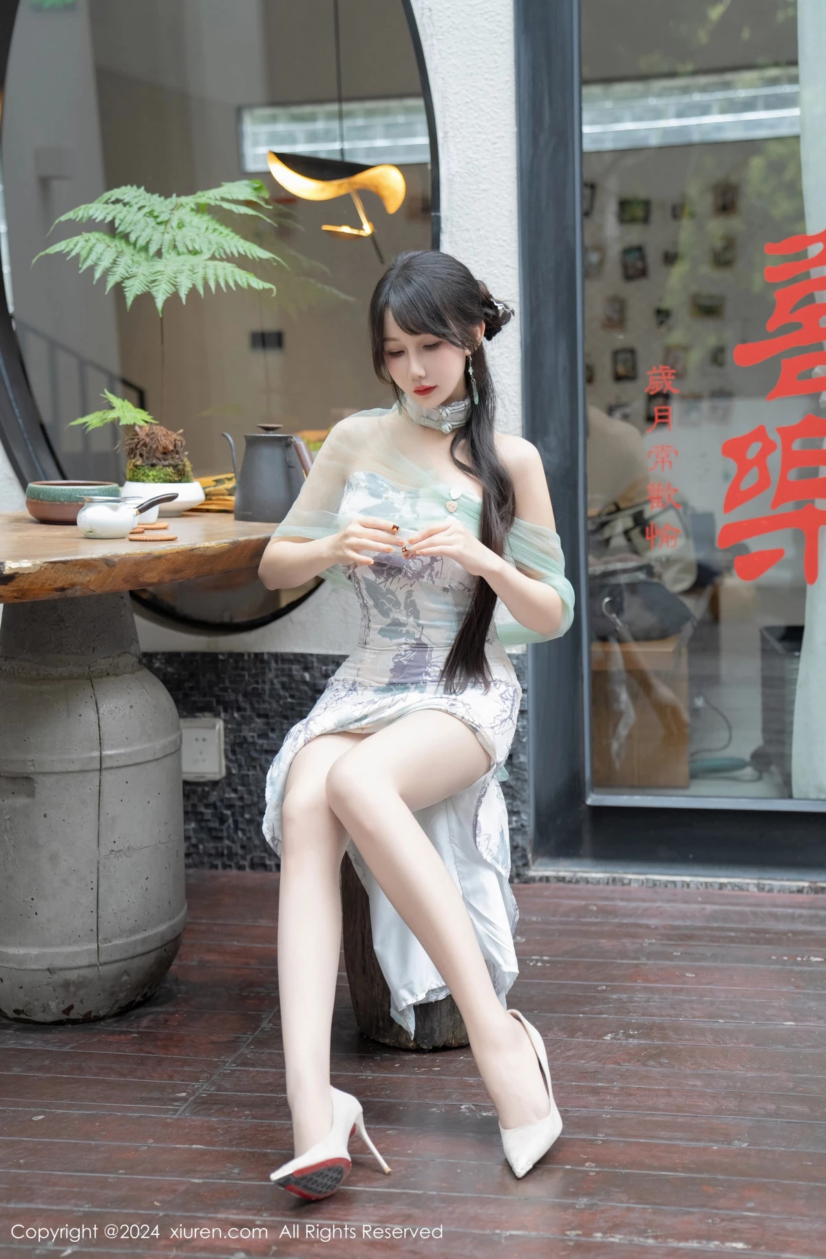 [秀人网] 2024.04.25 No.8448 波巧酱 美腿性感  第63张
