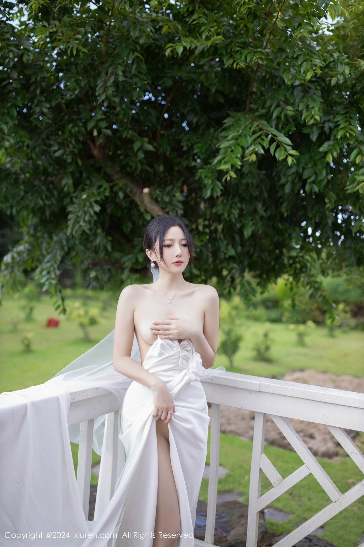 [秀人网] 2024.11.01 No.9387 鱼子酱Fish 丝袜美腿  第40张