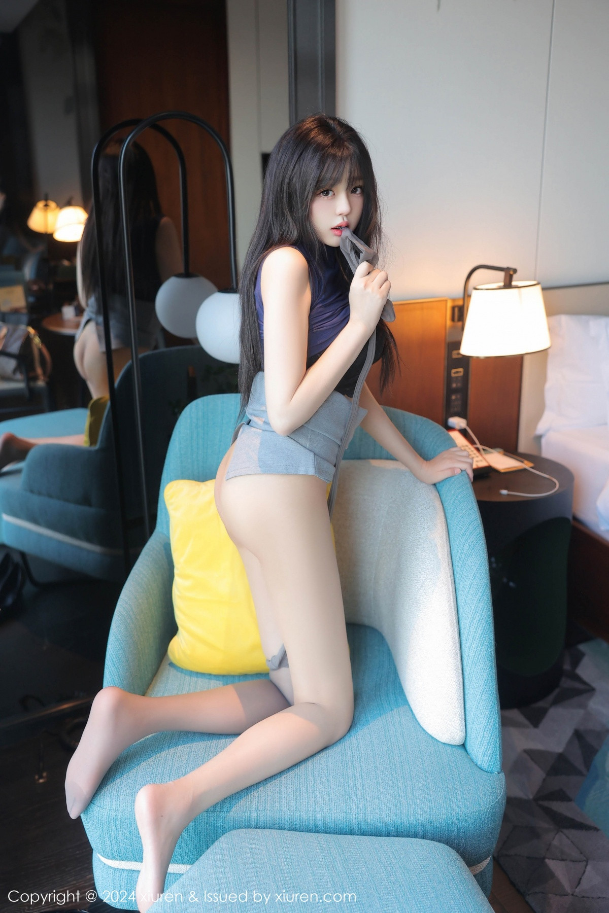 [秀人网] 2024.09.30 No.9233 柚柚小奶瓶 美腿短裙  第68张