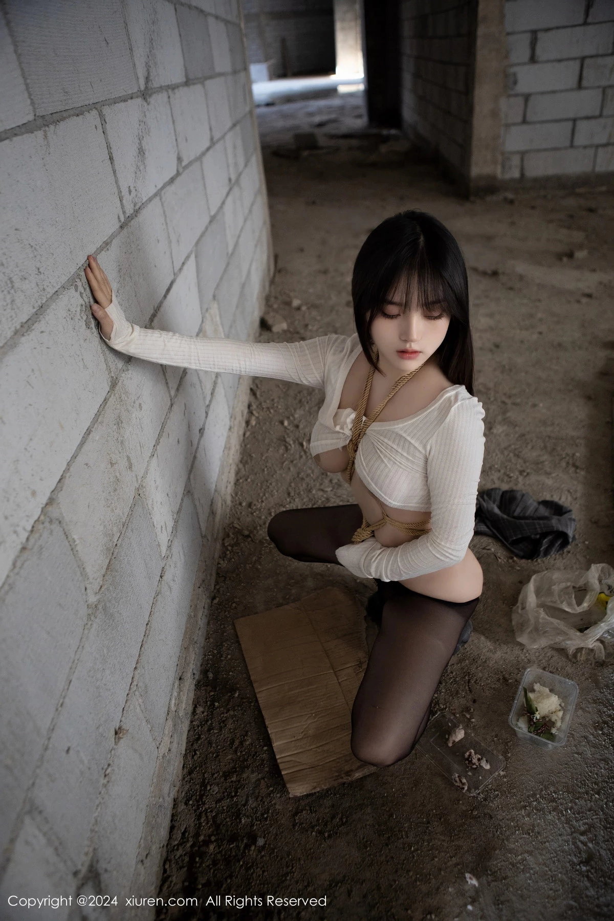 [秀人网] 2024.04.23 No.8439 豆瓣酱 美腿黑丝  第25张
