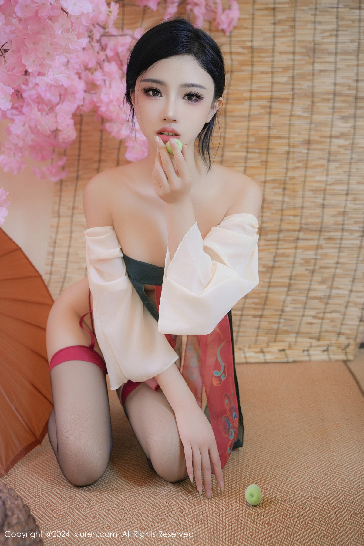 [秀人网] 2024.10.28 No.9351 妙可可Cheese 黑丝美腿  第33张