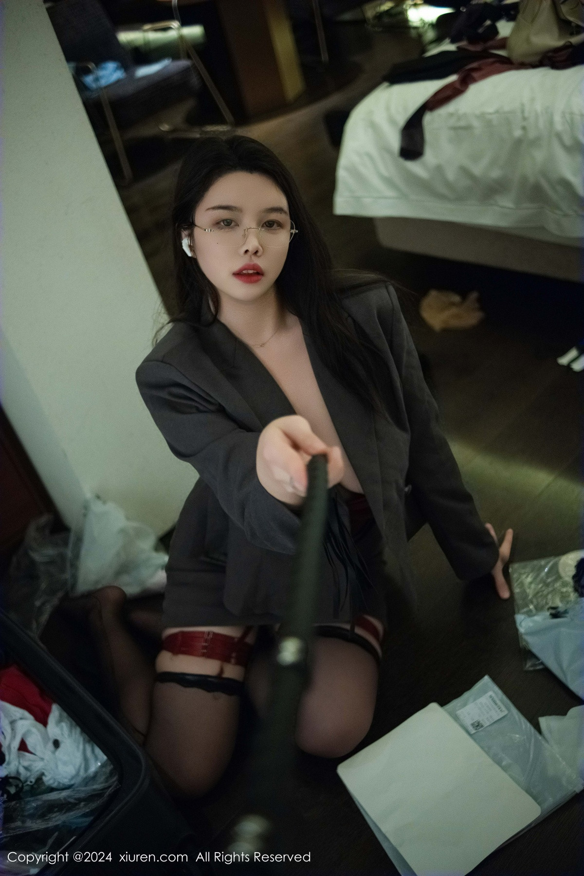 [秀人网] 2024.10.15 No.9287 樱桃小犊子 黑丝美臀  第9张