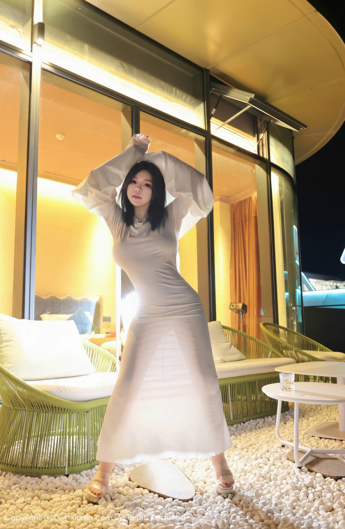 [秀人网] 2024.10.31 No.9376 小薯条nienie 丝袜美腿  第60张