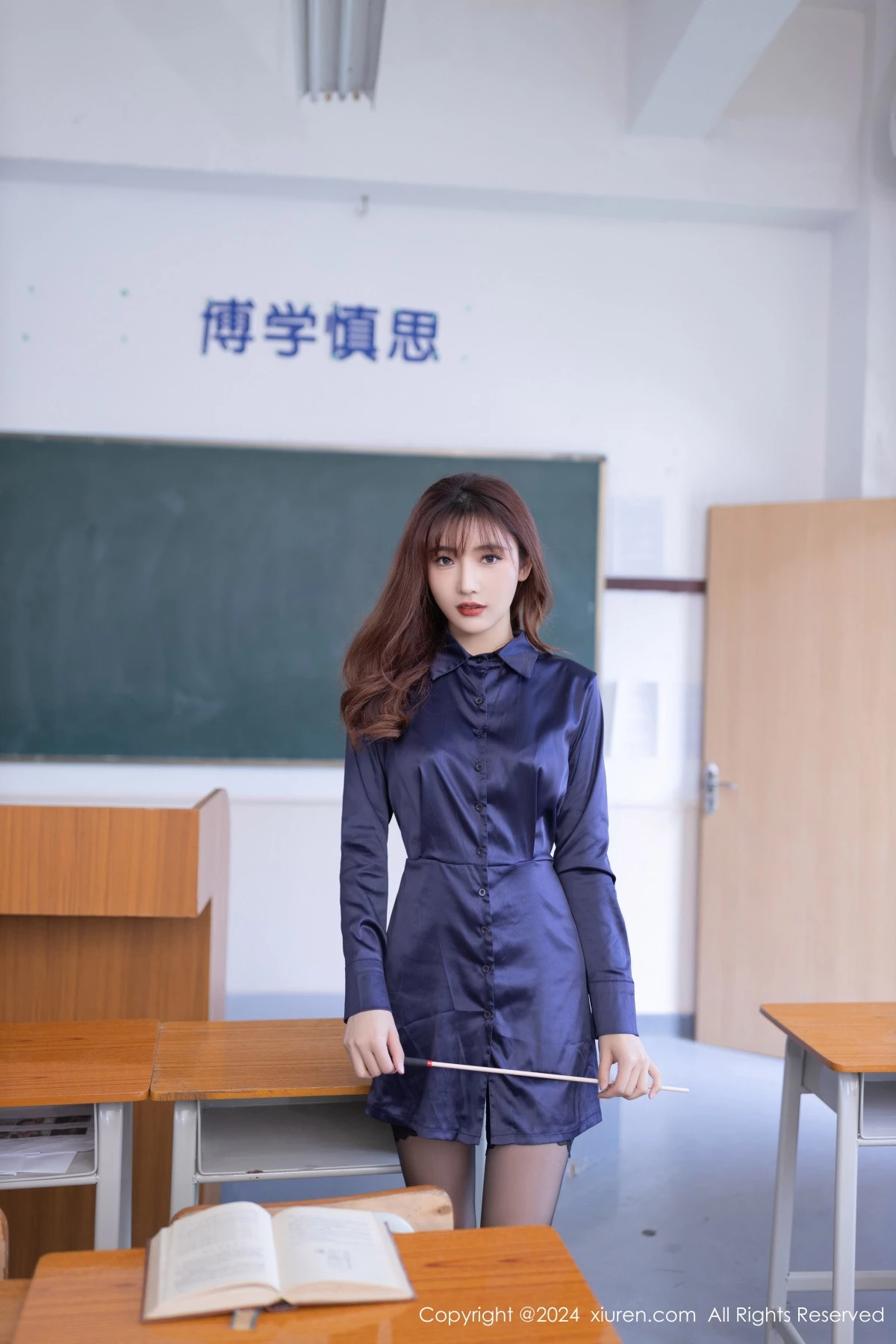 [秀人网] 2024.03.28 No.8309 陆萱萱 黑丝美腿  第18张