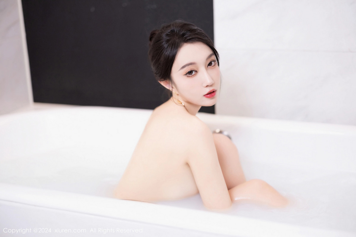 [秀人网] 2024.04.30 No.8480 玥儿玥 旗袍美腿  第68张