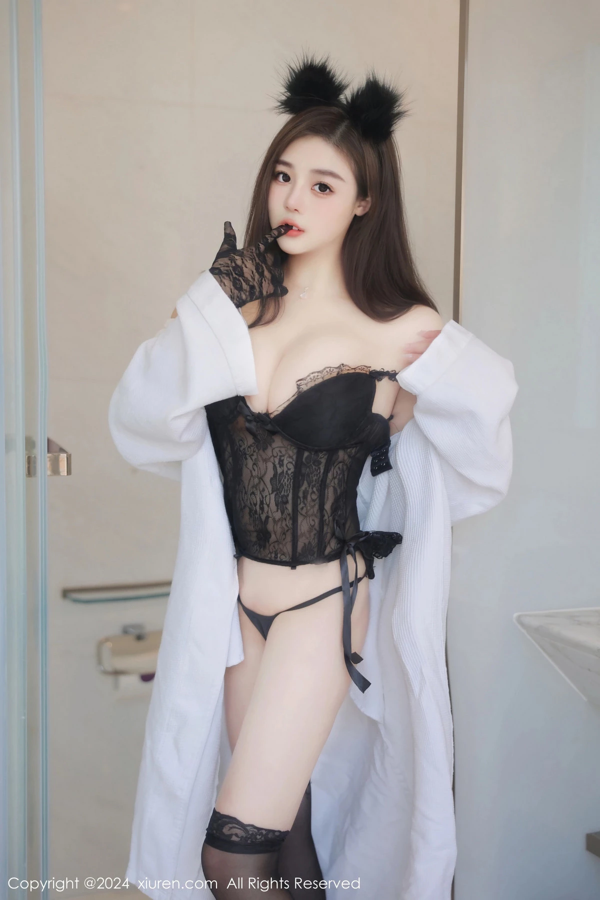 [秀人网] 2024.04.02 No.8327 王雅姗是我 新人美腿  第85张