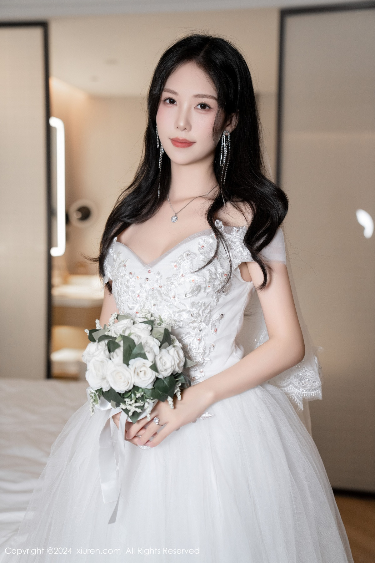 [秀人网] 2024.08.09 No.8998 利世 丝袜美腿  第36张