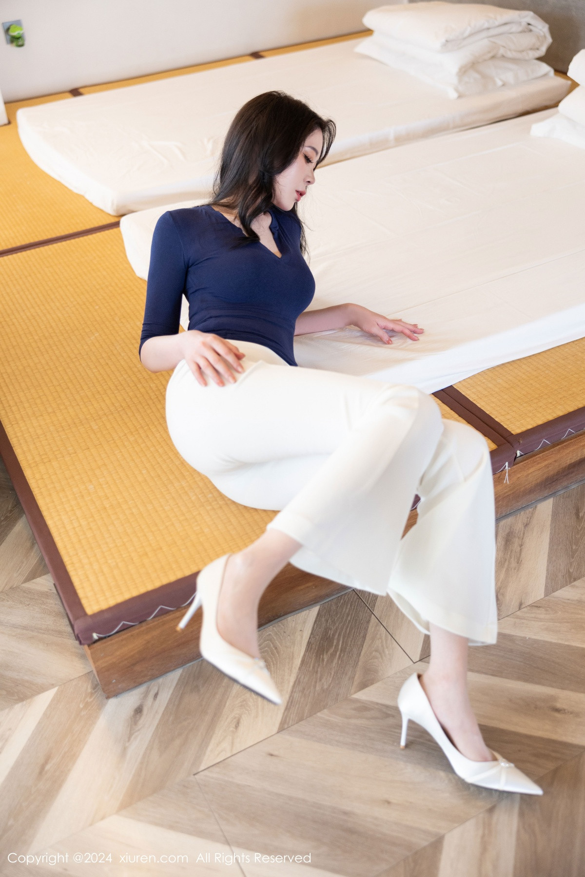 [秀人网] 2024.10.28 No.9355 梦心玥 丝袜美腿  第19张