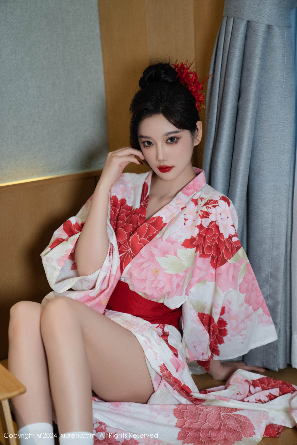 [秀人网] 2024.09.25 No.9208 杨晨晨Yome 美腿性感